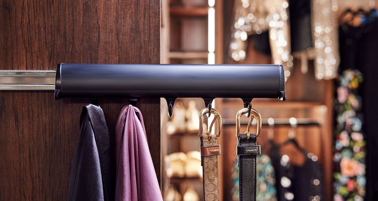 Pull-out rack feature